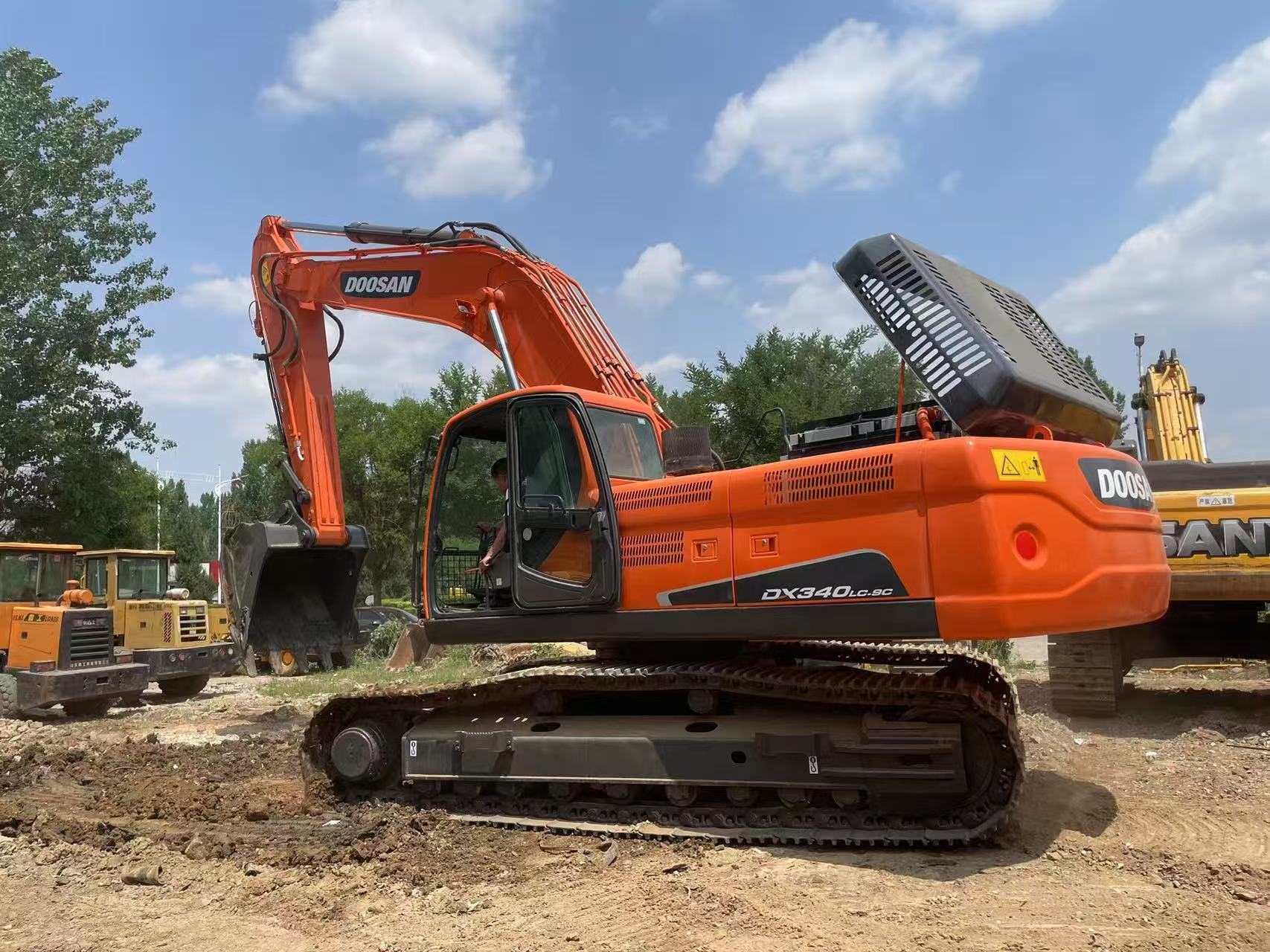 Used Doosan Crawler Excavator DX340 For Sale